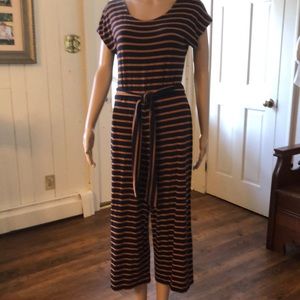 Old Navy wide leg cropped jumpsuit S